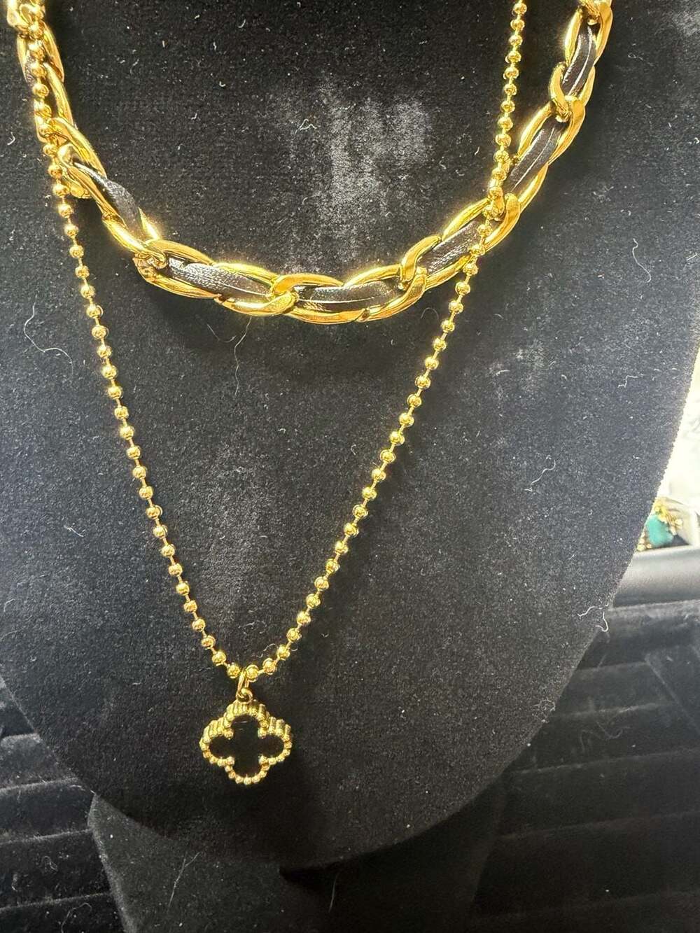 Gold-Tone Chain and Black Clover Pendant Double-Layer Necklace